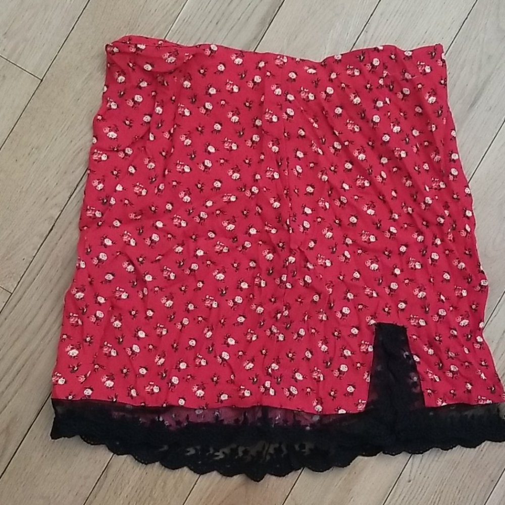 Mini skirt red size M